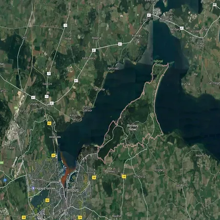 In Gluecksburg Near Seabeach * Ulstrupfeld